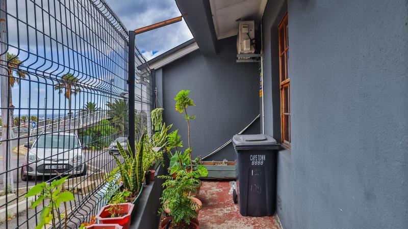 2 Bedroom Property for Sale in University Estate Western Cape